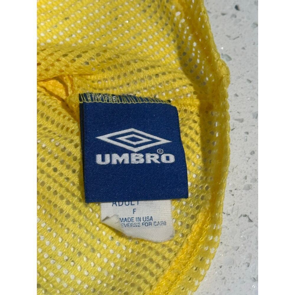 Set of 10 Umbro Soccer Vest yellow Adult, Unisex, One Size - Picture 2 of 3